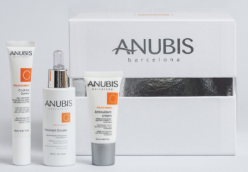 Anubis Barcelona Набор «Сокровище» линии PolivitaminiC: Крем витаминизирующий 20мл+Сыворотка-бустер антиоксидантная 30мл+Гель для контура вокруг глаз 18мл Antioxidant Treasure Pack